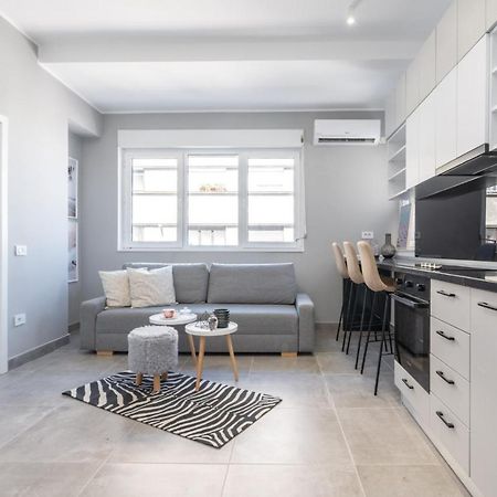 Minimalist Design Apartament In Magheru Bukarest Eksteriør billede