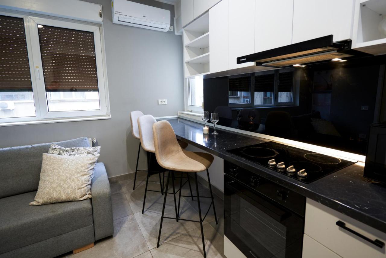 Minimalist Design Apartament In Magheru Bukarest Eksteriør billede