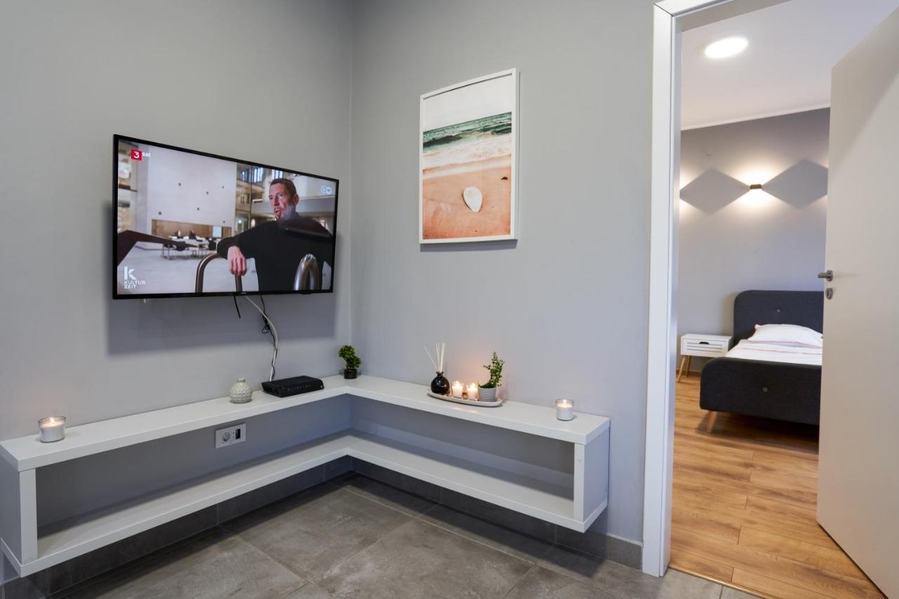 Minimalist Design Apartament In Magheru Bukarest Eksteriør billede