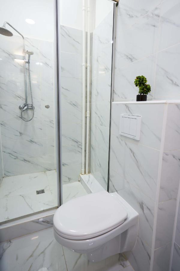 Minimalist Design Apartament In Magheru Bukarest Eksteriør billede